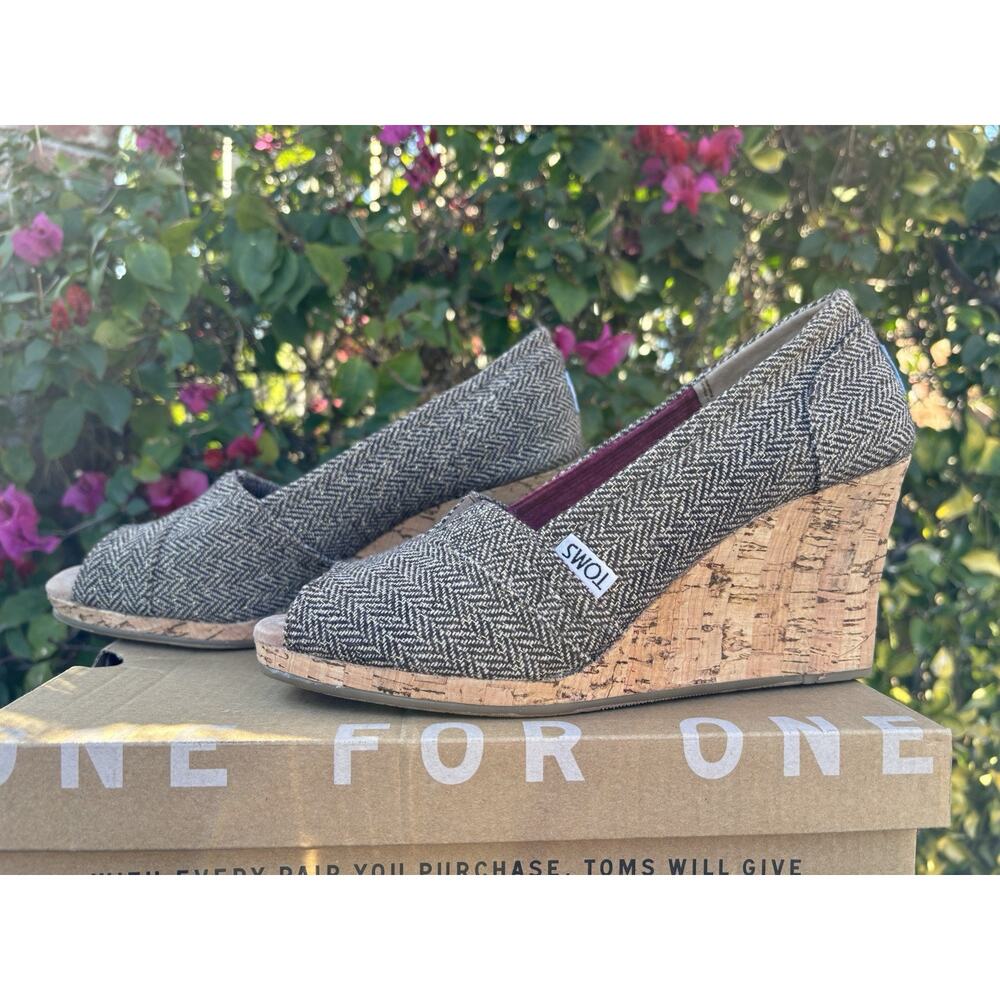 TOMS Canvas Wedge Cork Heel Open Peep Toe Shoes Grey Sz 8.5 - Picture 4 of 11